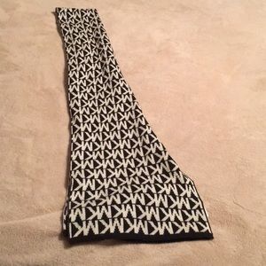 Michael KORS Scarf